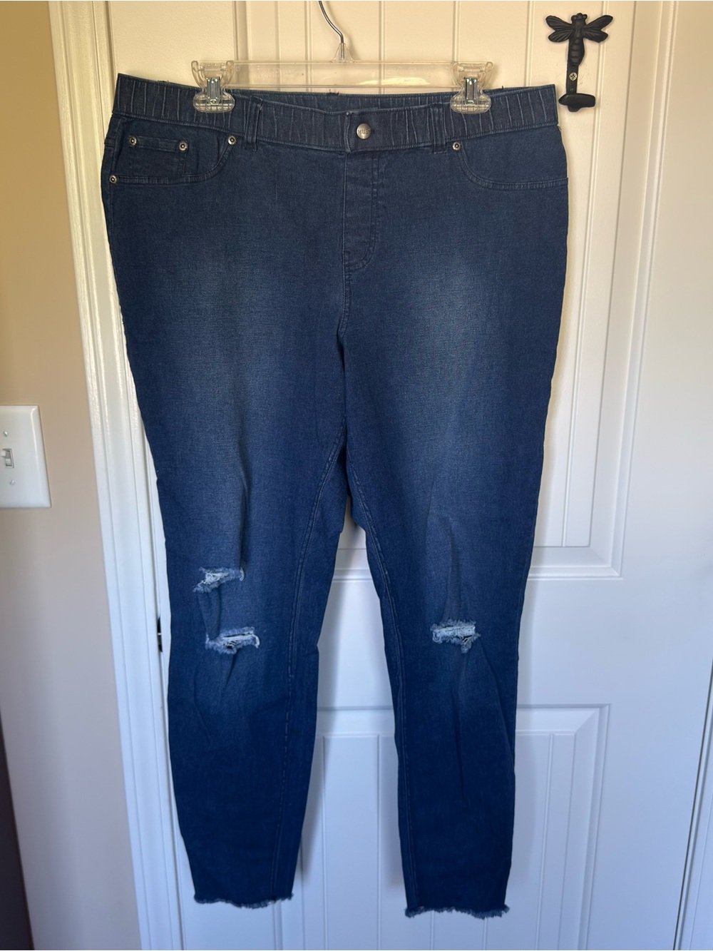 HUE Dark Blue Skinny Jeans with Knee Distress